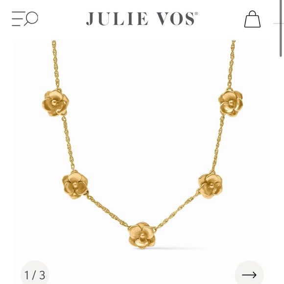 Elegant Gold Flower Necklace - Picture 4 of 5